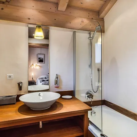 5 Pieces Luxe Au Centre De Megeve, Proche Telecabines, 4 Chambres, Garage, Balcon - Fr-1-453-168 Apartment